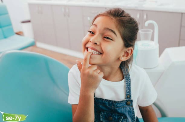 فوائد العسل للاطفال للأسنان